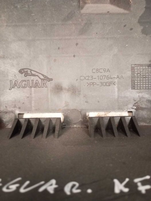 Caixa / Suporte e Base de Bateria Jaguar XF (CX23-10764-AA)