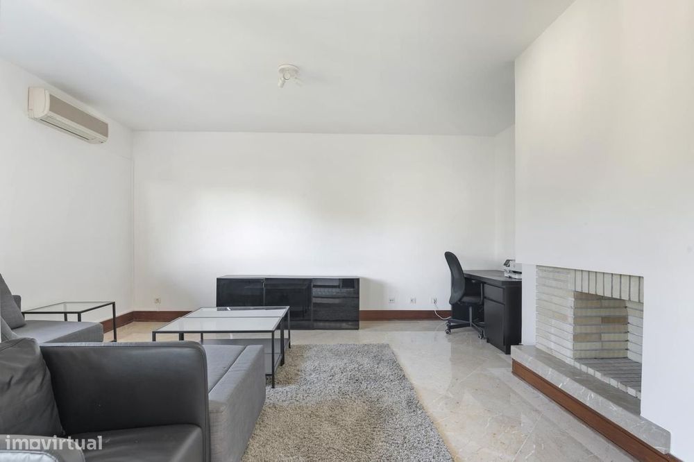 Apartamento T2 com jardim, Estoril, Cascais