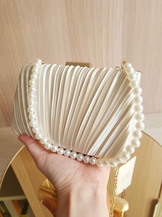 Kremowa Szampańska Plisowana Torebka Na Ramię Do Ręki Kopertówka