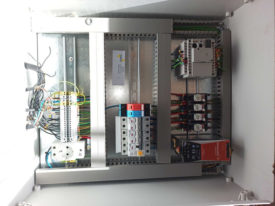 Quadro Seguidor Solar DAS 4 (DASOLUZ)