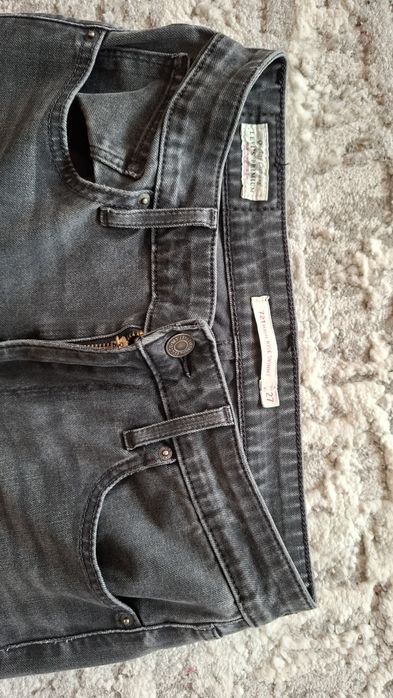 Spodnie jeansowe Levis (27)  rozmiar  36