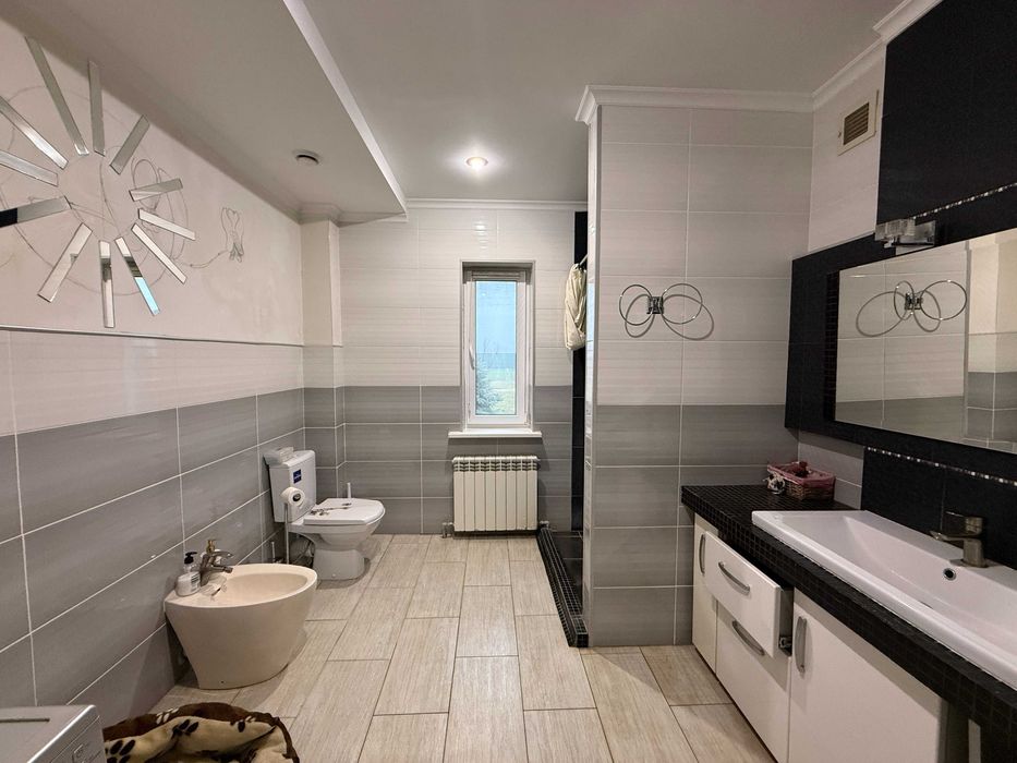 Продаж капітального 5кім будинку в м. Миронівка Є ВІДЕООГЛЯД