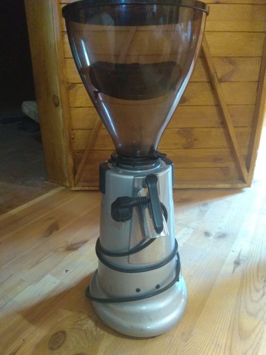 Продам кавомолку МАСАР