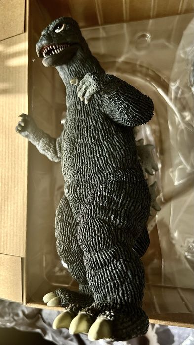 Godzilla figura X-plus