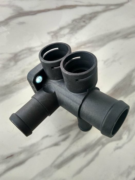 Фланець охлождающей жидкости