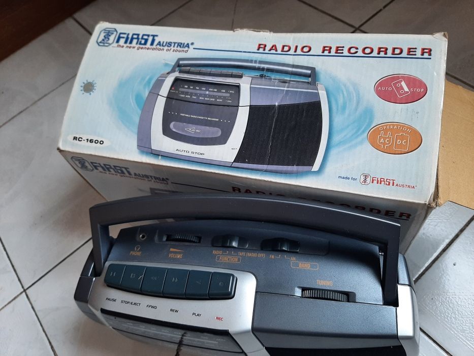 Магнитола First Австрия