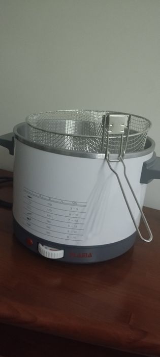 Fritadeira FLAMA 615 FL  2,5L NOVA