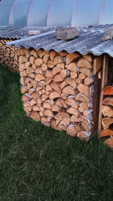 Drewno opałowe łupane - różne gatunki