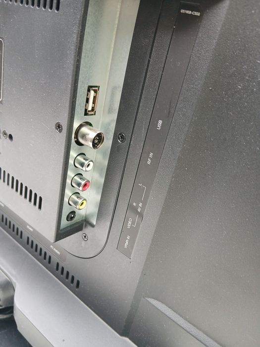 Телевізор Saturn LED22K, ідеальний стан