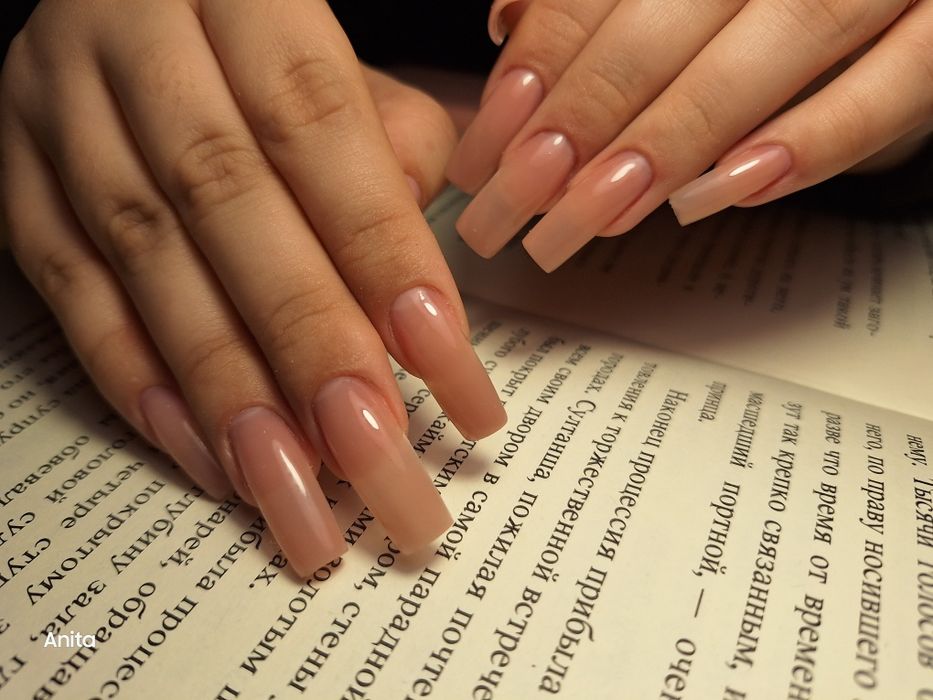 Маникюр/педикюр/наращивание