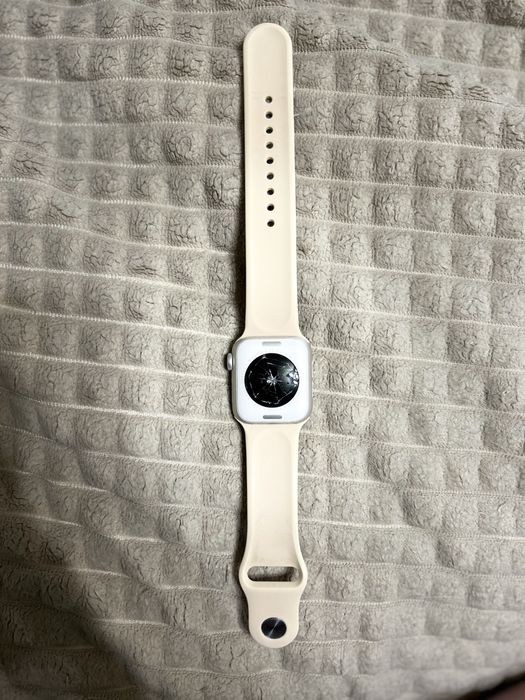 Apple Watch SE 2023 40mm бежевий