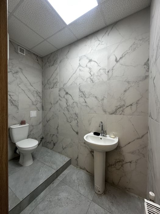 Продаж комерція 76 кв.м. пр-т Миру, 261