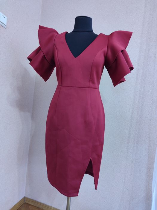 Плаття розмір 12-14 Giffniseti  бордового кольору розмір 12-14