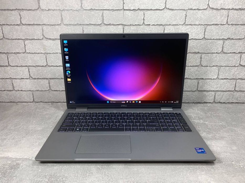 Dell Latitude 5520 (15.6”IPS FHD/i5-1145G7/16GB/256GB) ноутбук