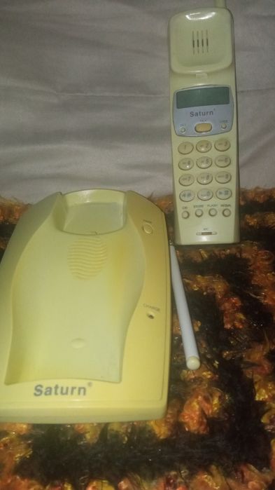 Телефон Сатурн-50 грн