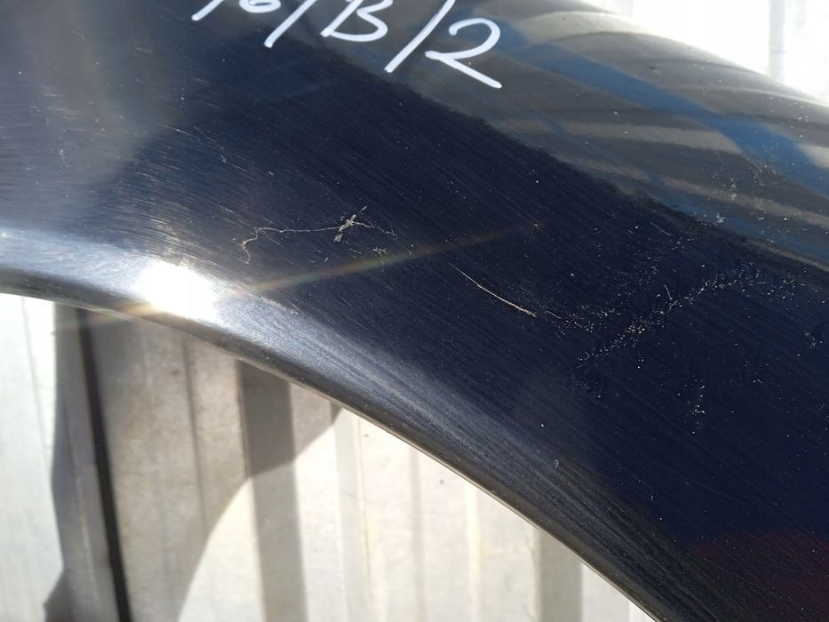 Mitsubishi Colt V Błotnik Prawy Przód