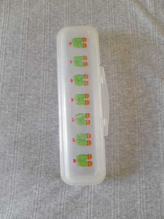 Narrow Plastic Box64738632758657124