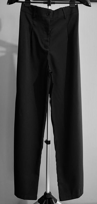 Eleganckie spodnie damskie rozszerzane czarne M