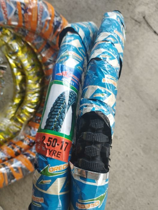 Продам покрышки Р17 2,75 2,50