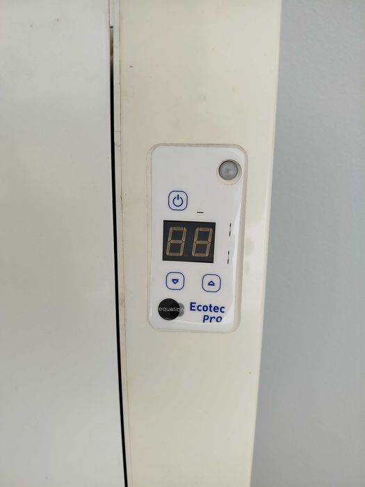 Emissores Térmicos Fluído 1000W Equation Ecotec Pro