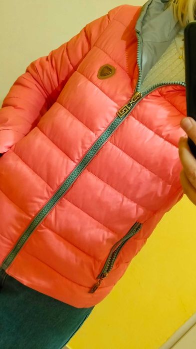 Kurtka na zamek lekka ciepła na wiosnę i jesień z kapturem