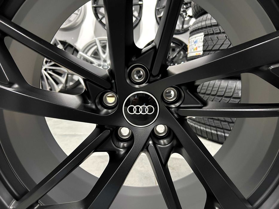 Oryginalne felgi 20 5x112 ET26 Audi RS4 B9 RS5 F5 A5 A7 8W0/601025CN