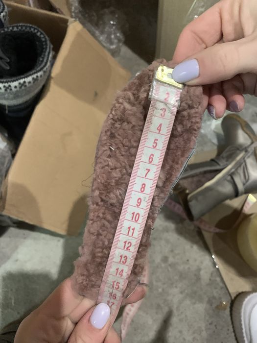 27-16,5 новые кожаные зимние ботинки на девочку