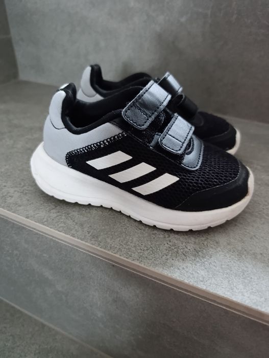 Buty marki adidas 23