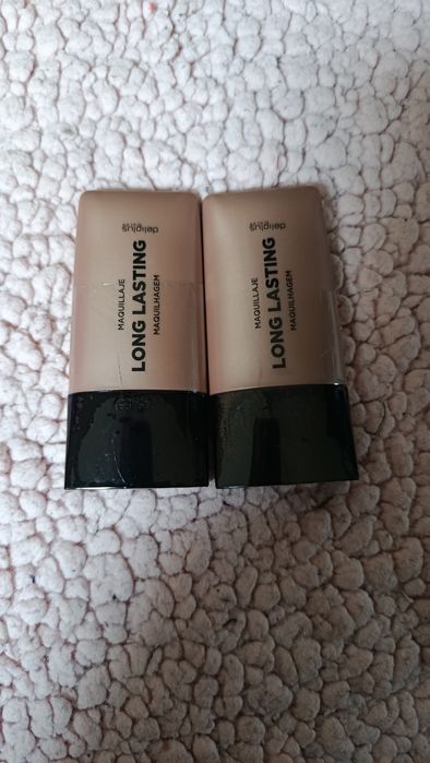 Deliplus Long Lasting Maquilhagem Bege