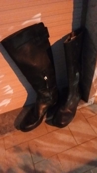 PAR BOTAS 39 Senhora. Como Novas 3 Fotos
