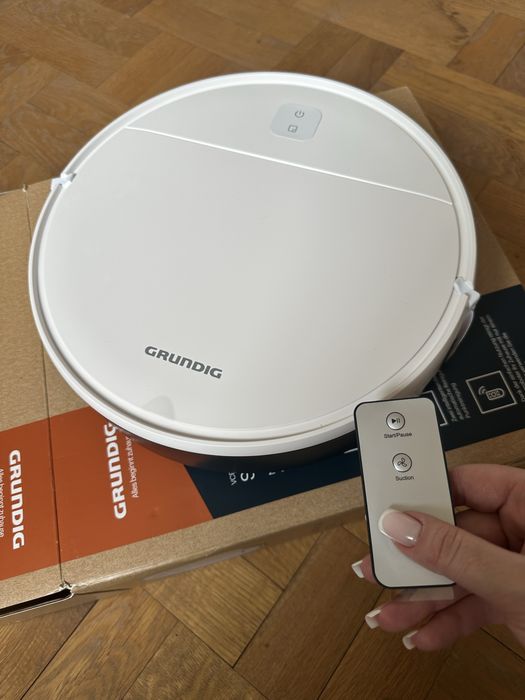 Робот Пилосос Grundig VCR2330