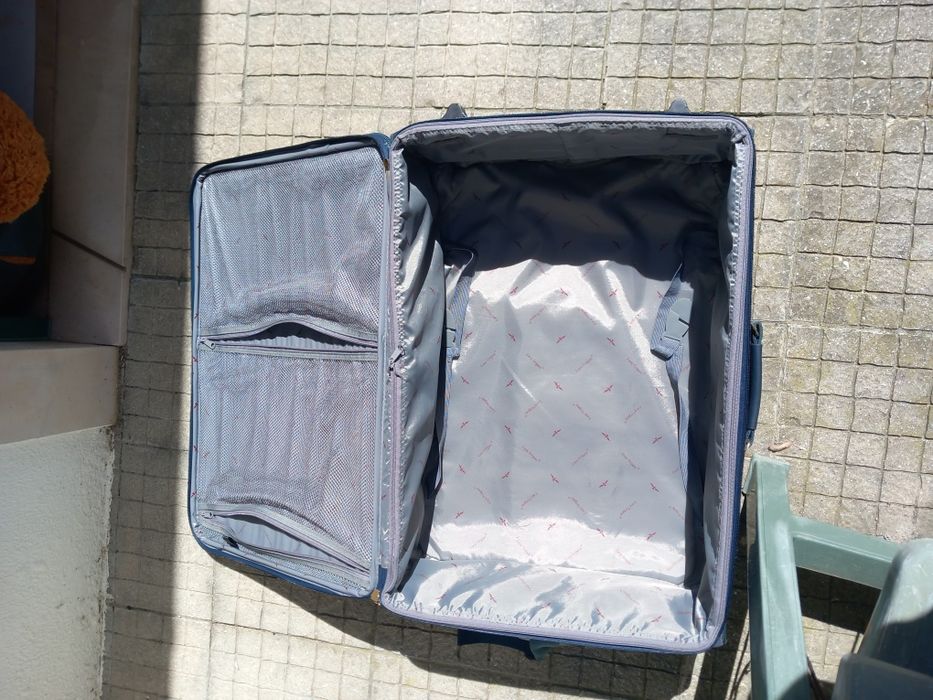 Mala de viagem grande em tecido