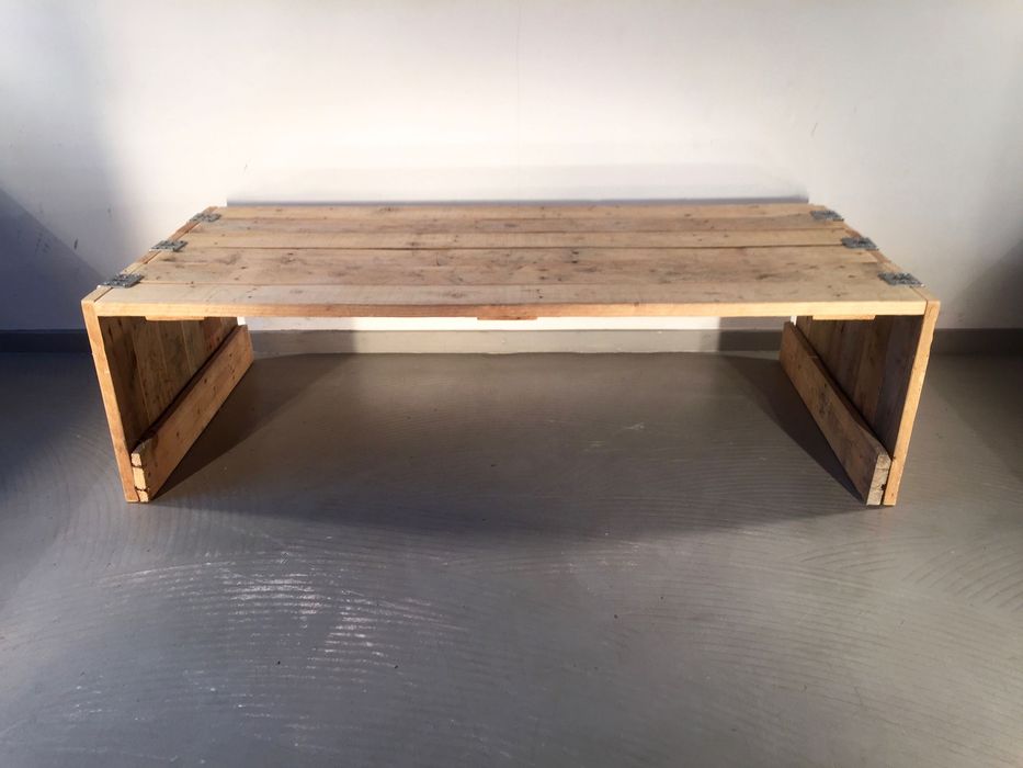 Mesa de salão feita à mão por RawWoods