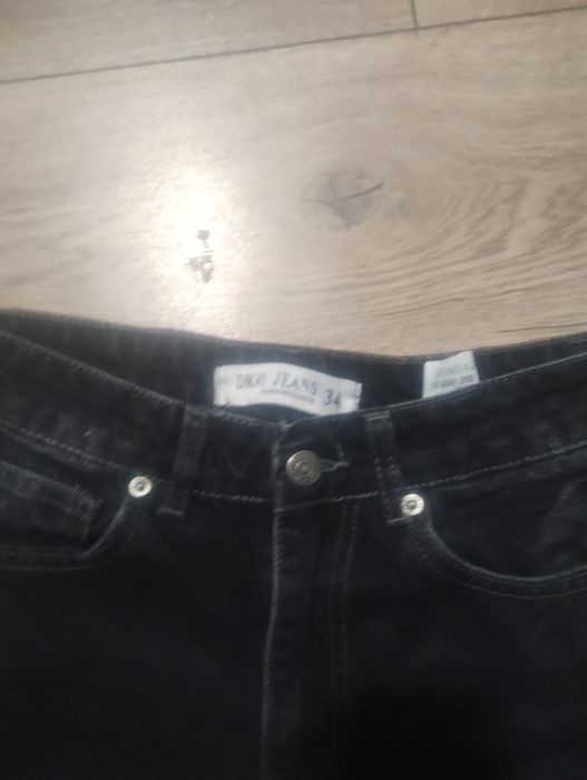 Джинсовые шорты .