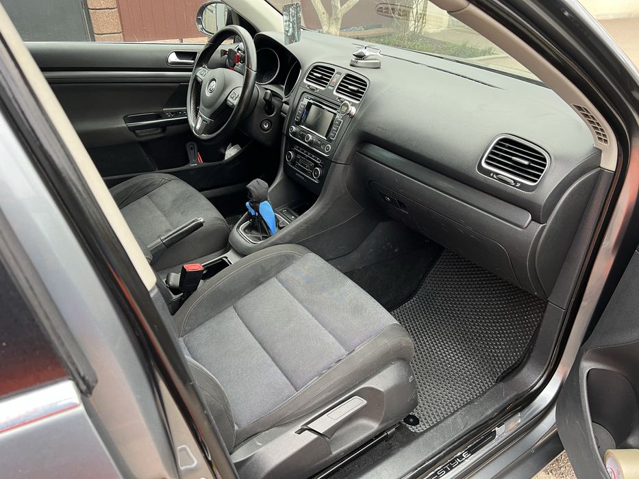 Volkswagen Golf 6 1.6 tdi, STYLE