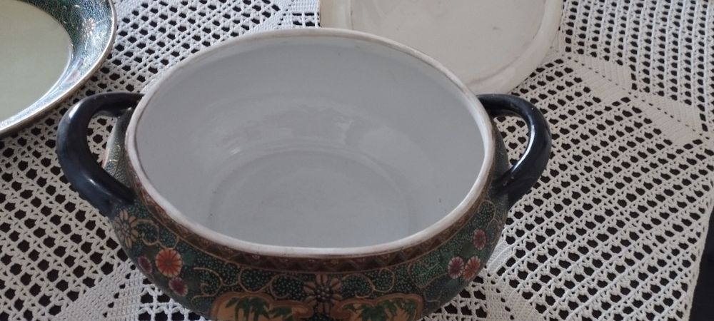 Vendo conjunto de terrina e travessa chinesas