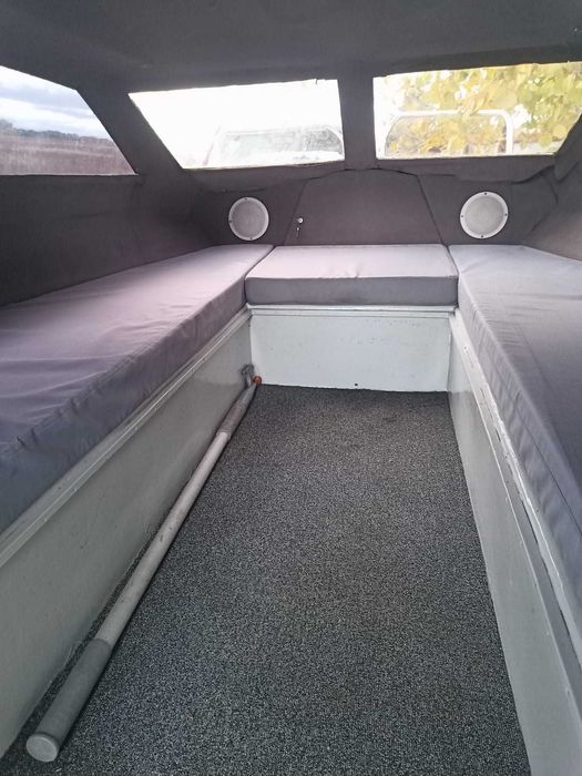 łódź kabinowa wędkarska silnik elektryczny