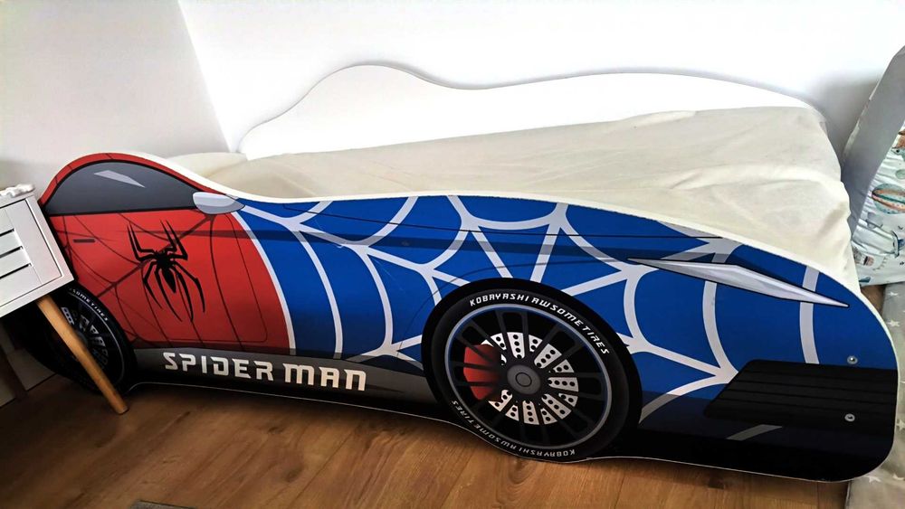 Łóżko auto Spiderman