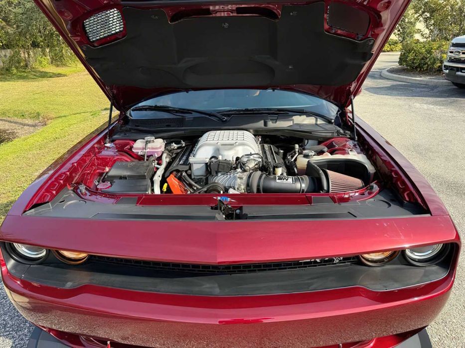 Dodge Challenger SRT Hellcat      2019