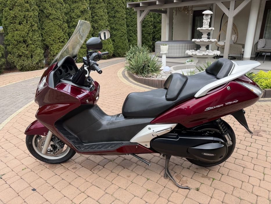 Motocykl Honda Silwer Wing