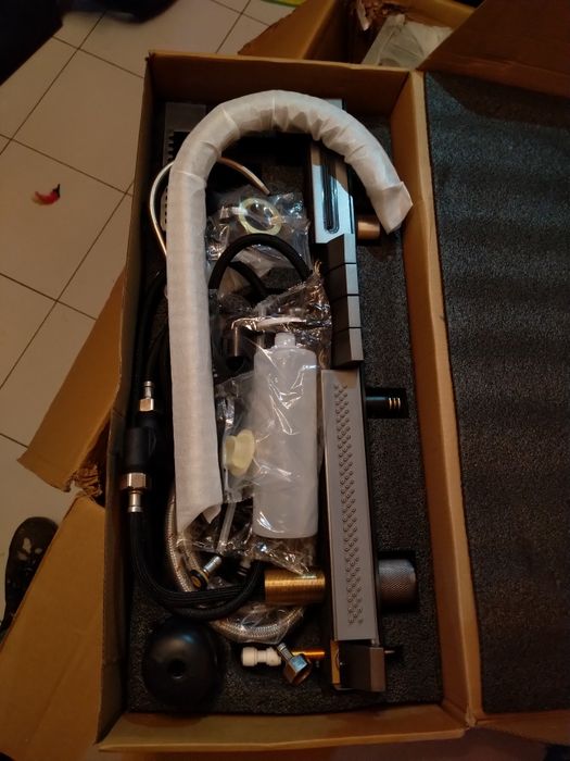 Banca inox com misturadora