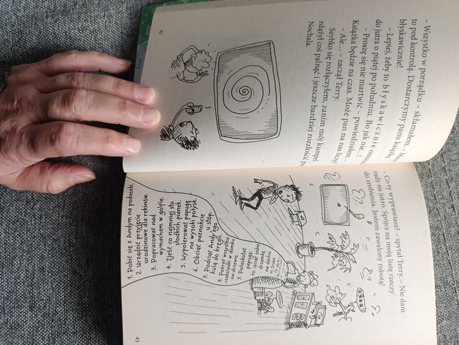 13 piętrowy domek na drzewie