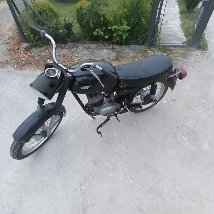 WSK 125 p motocykl m06 zabytek klasyk rok 1977 b1 b2 B3  jednoramówka garbuska 77r