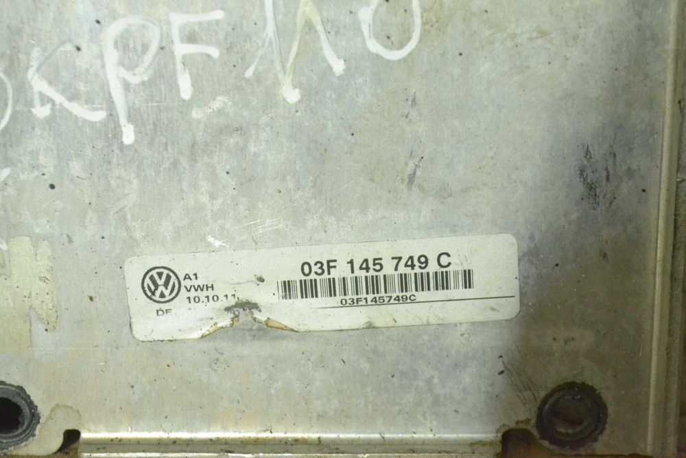 Радіатор інтеркулера Volkswagen Golf 6 Skoda Octavia 1.4TSI 03F145749C