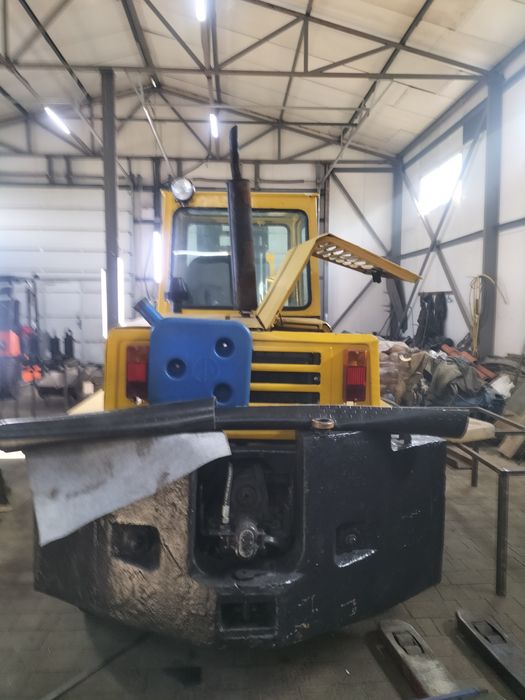 Львівський навантажувач дизельний двигун Д240(мтз80) вантажопідйо 5т