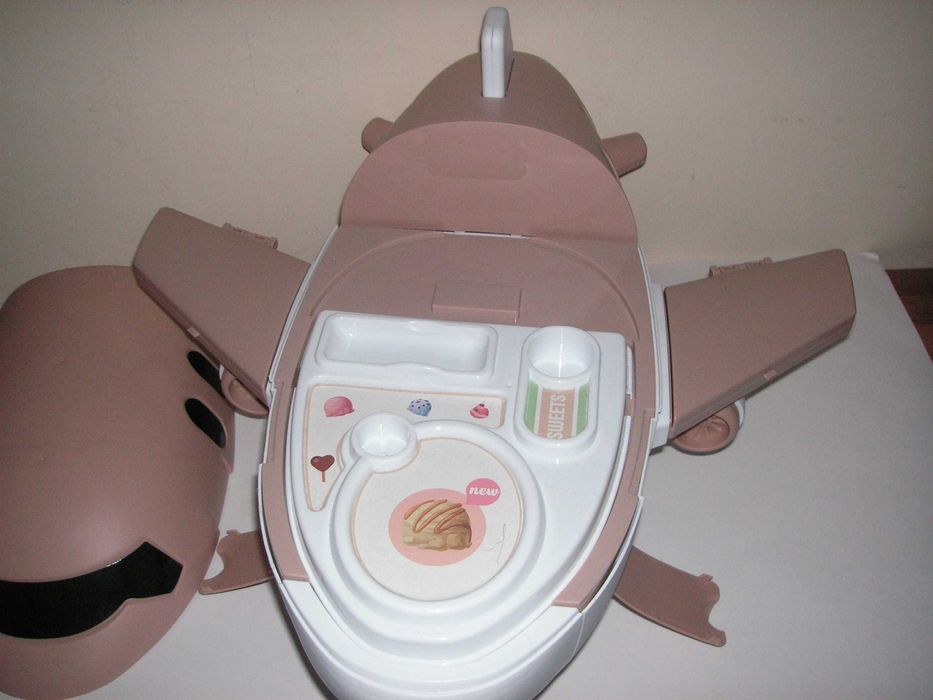 Avião com Acessórios