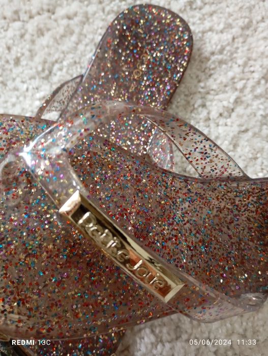 Chinelos dourados 35