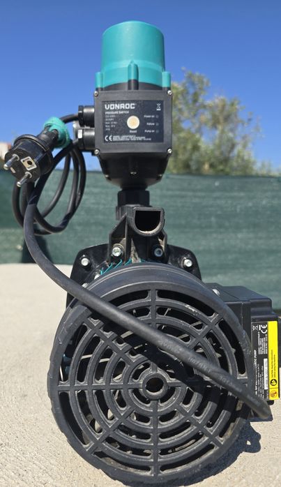 Bomba hidrofórica / Bomba automática
Plástico resistente, pressão 4 bar, altura 40 m, auto-escorvão, proteção a seco, conexões G1", IPX4