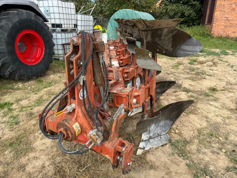 Pługi 6 Gregoire Besson Vario 5 plus 1 Lemken