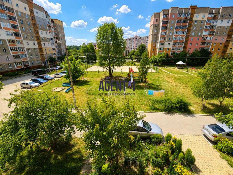 Продаж 1-кімнатної , 3 поверх, Масани. м. Чернігів. Чудовий стан будинку